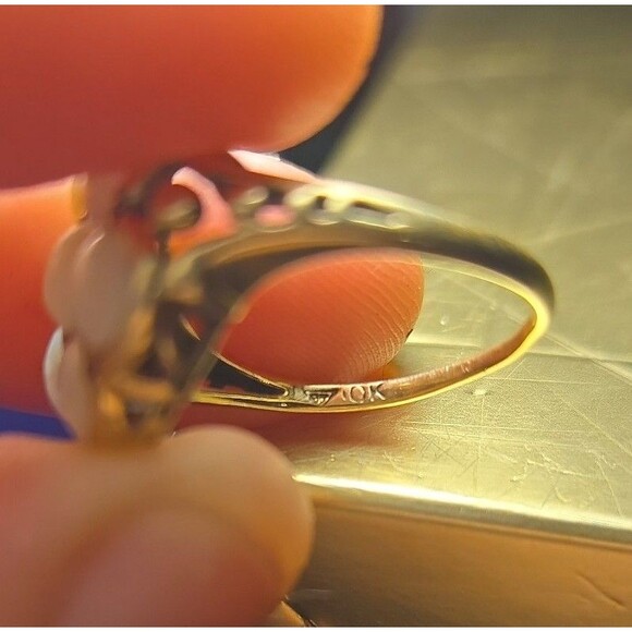 10kt Gold Opal Flower Ring - Picture 6 of 7